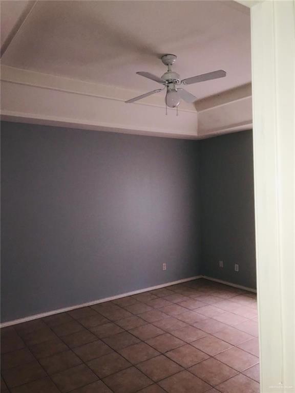 Building Photo - 423 La Mancha Dr