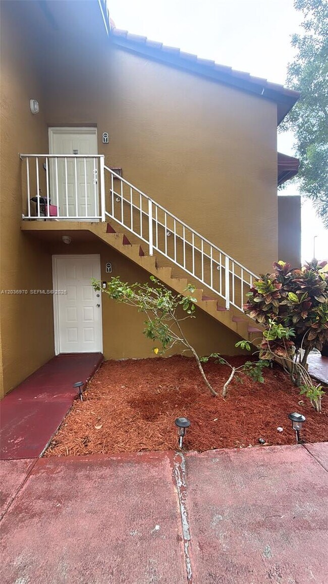 Building Photo - 15640 SW 80th St