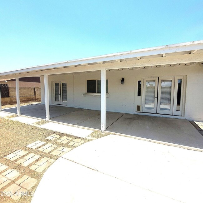 Building Photo - 3137 W Wescott Dr