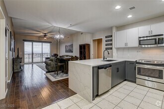 Building Photo - 8255 S Las Vegas Blvd