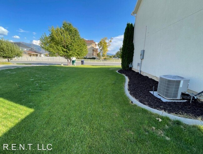 Building Photo - 4 br, 2 bath House - 1728 W. 1100 S.