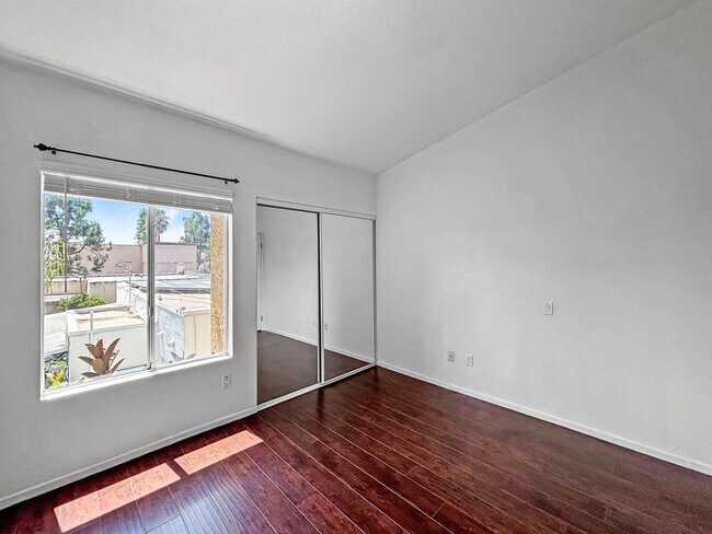 Building Photo - Charming 2BD/2BA Condo in Normal Heights w...
