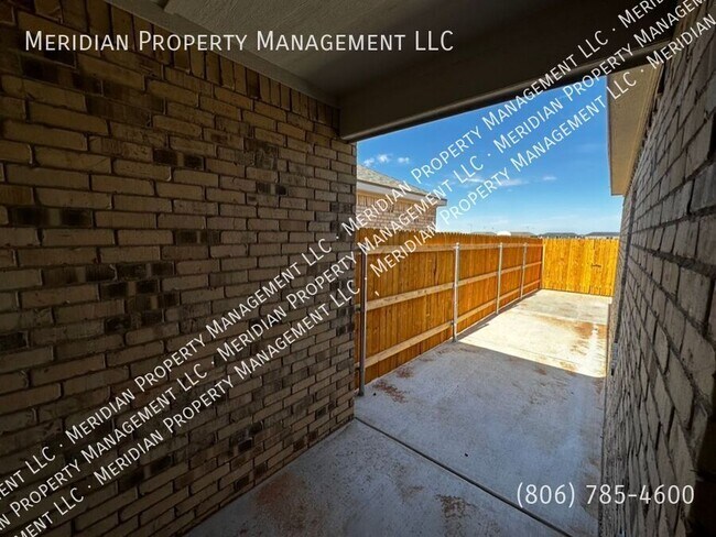 Building Photo - 5804 Urbana Pl