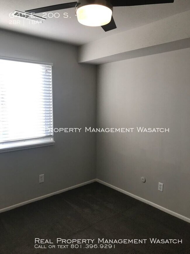 Building Photo - Move In Special $600 Off First Months Rent!