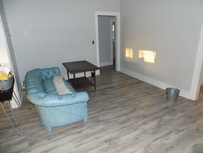 Building Photo - BCR 2672 South 12th Street-