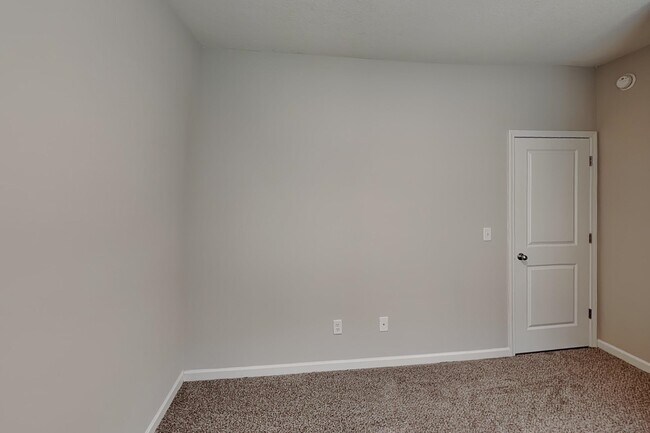 Building Photo - 5071 Shellback Dr
