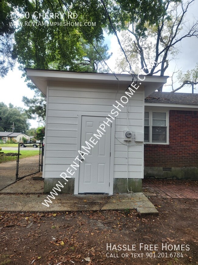 Building Photo - 3Bd/1.5Ba Single Family House