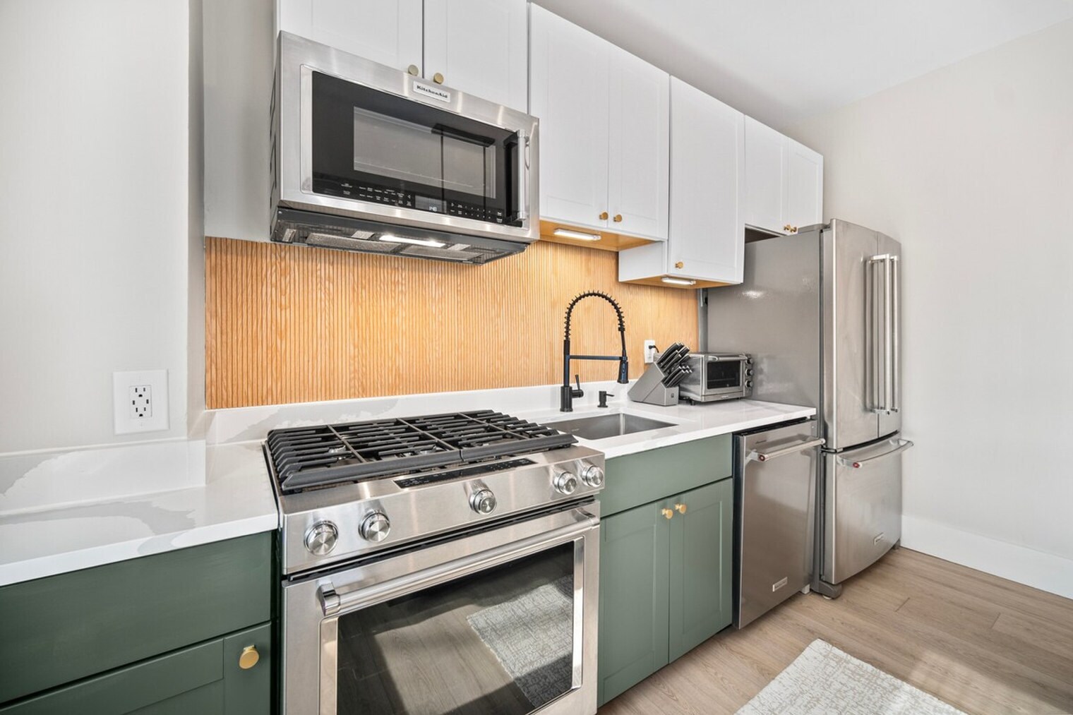 Building Photo - 105 Paul Gore St