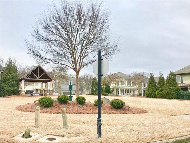 Building Photo - 1678 Carr Cir NW