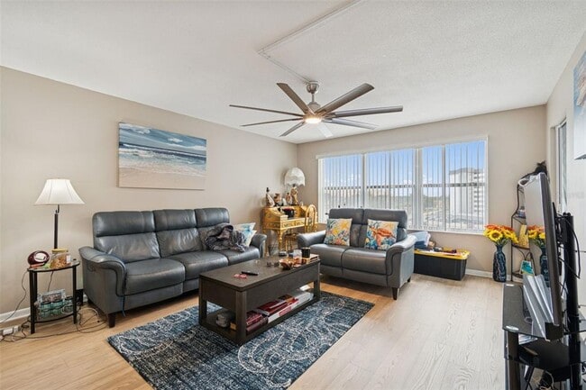 Building Photo - 5220 Brittany Dr S