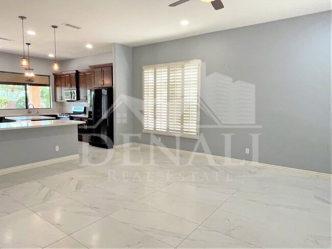 Building Photo - 4523 E Swilling Rd