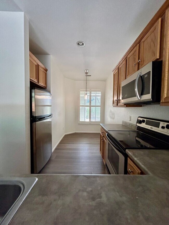 Building Photo - 4409 S Jebel Ln