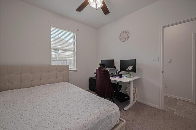 Building Photo - 14214 Singing Oaks Trl