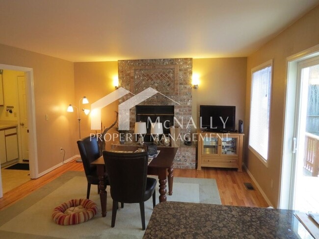 Building Photo - Wonderful 3 Bedroom, 2.5 Bath Home in Gig Harbor