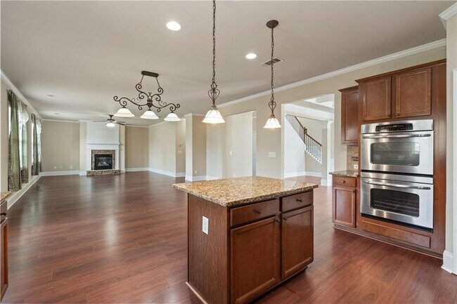 Building Photo - 6639 Trail Side Dr