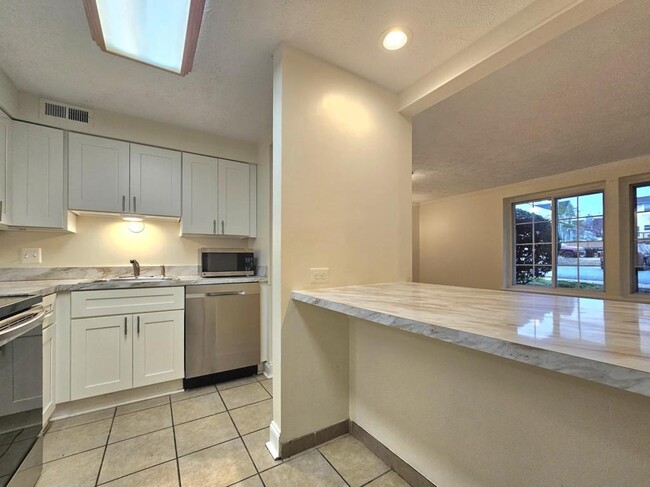 Building Photo - 8386 Brockham Dr