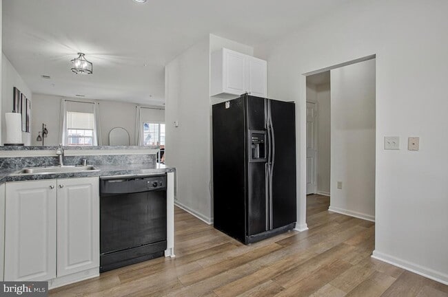 Building Photo - 1210 Needham Ct