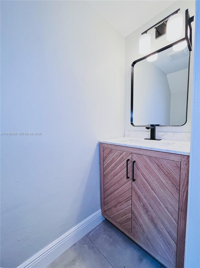 Building Photo - 560 NW 82nd Pl