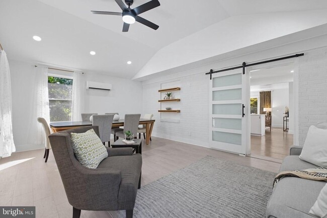 Building Photo - 2539 Gallows Rd