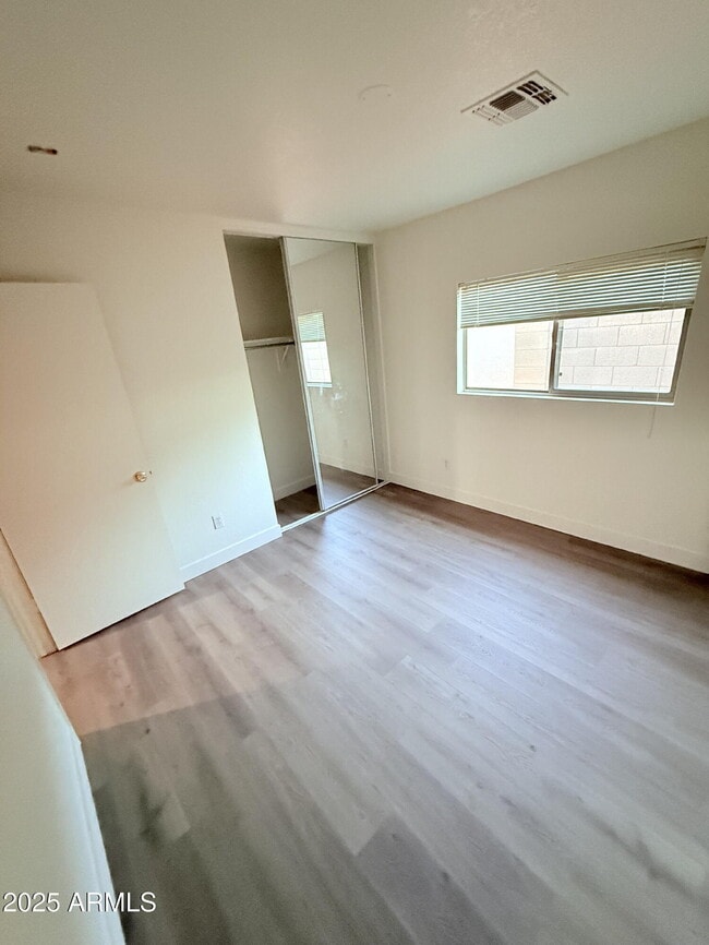 Building Photo - 26807 N 31st Dr