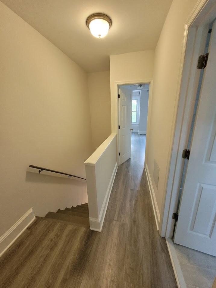 Building Photo - 417 I St NE