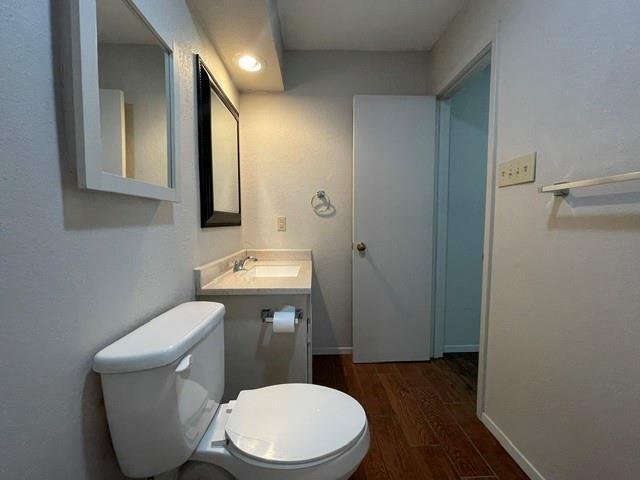 Building Photo - 7536 Meadowlark Ln N