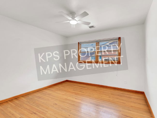 Building Photo - 6511 E Claytonia Ter