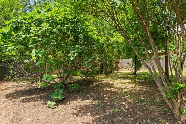 Building Photo - 4608 Acers Ln