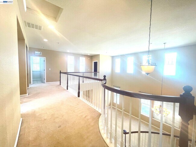 Building Photo - 1669 Marina Way