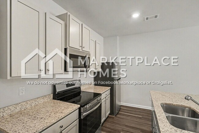 Building Photo - 280 Oakwood Dr NW