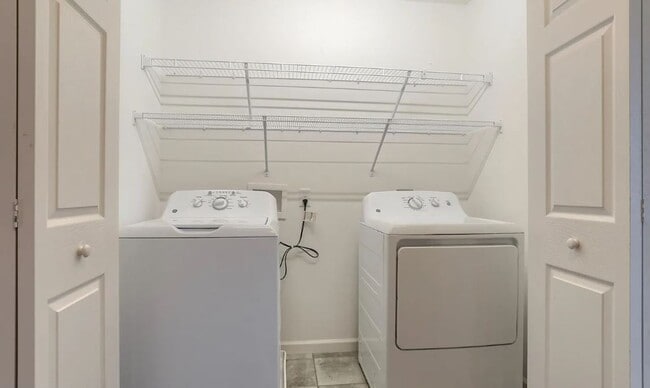 Building Photo - 2317 Bartlett Rd