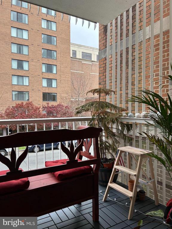 Building Photo - 730 24th St NW