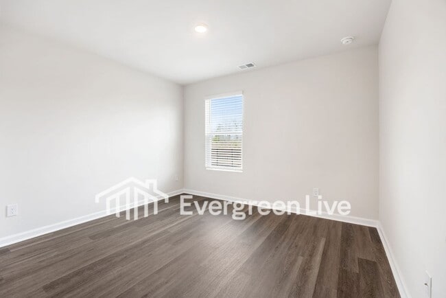 Building Photo - Coming Soon!