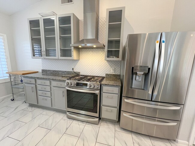 Building Photo - FURNISHED HOUSE - COTTONWOOD- DEL WEBB COTTONWOOD RANCH COMMUNITY
