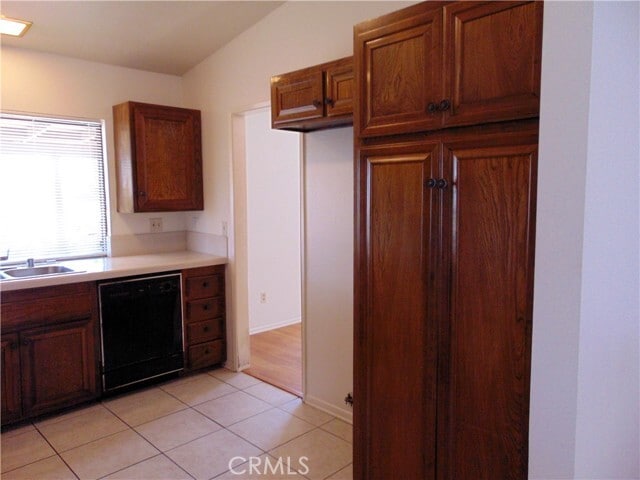 Building Photo - 880 Kimberly Ct