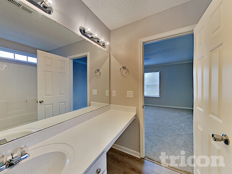 Building Photo - 2019 Waters Trail Dr