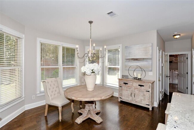 Building Photo - 310 Windsor Gate Cove NE