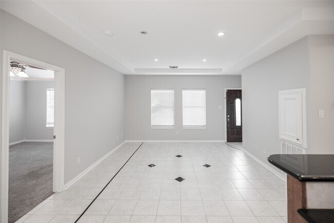 Building Photo - 13165 Snow Ln