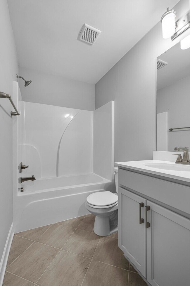 Building Photo - 300 Kara Ln