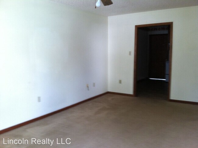 Building Photo - 2 br, 1 bath House - 1754 B Poplar St*