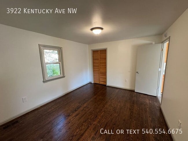Primary Photo - 3922 Kentucky Ave NW