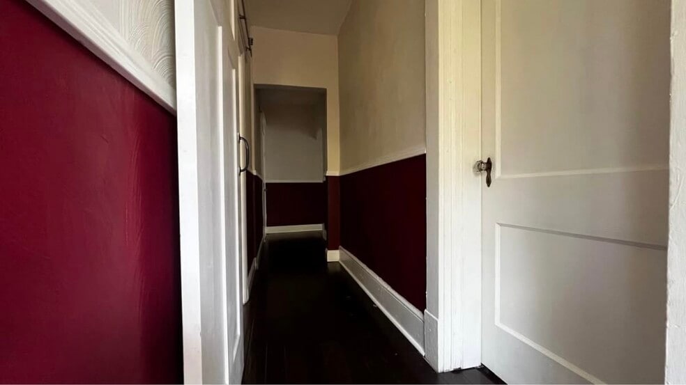 Building Photo - 857 Marshall Ave SW