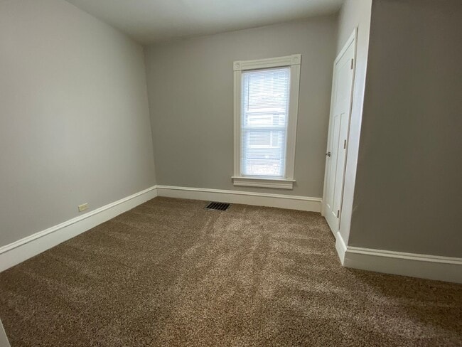 Building Photo - Beautiful 4 Bed 1.5 Bath Home in Moorhead