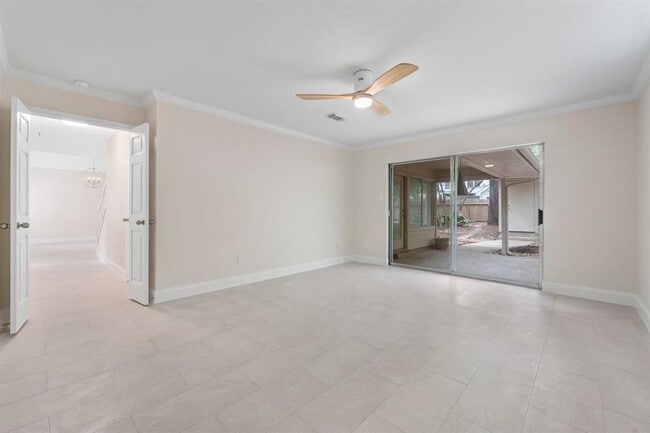Building Photo - 49 W Southfork Pines Cir