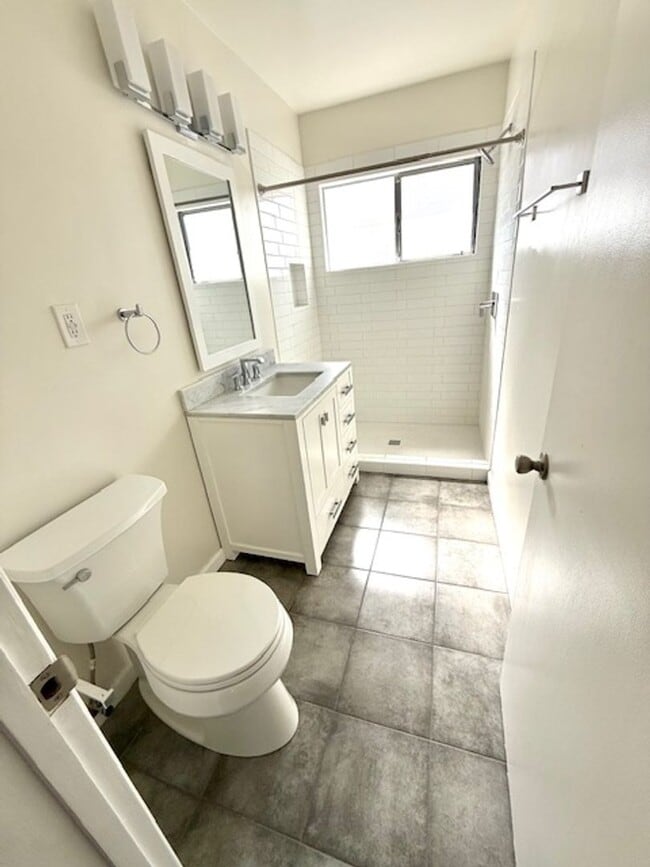 Building Photo - **LA MIRADA** Beautifully Maintained 3-Bedroom Home with Park-Like Yard