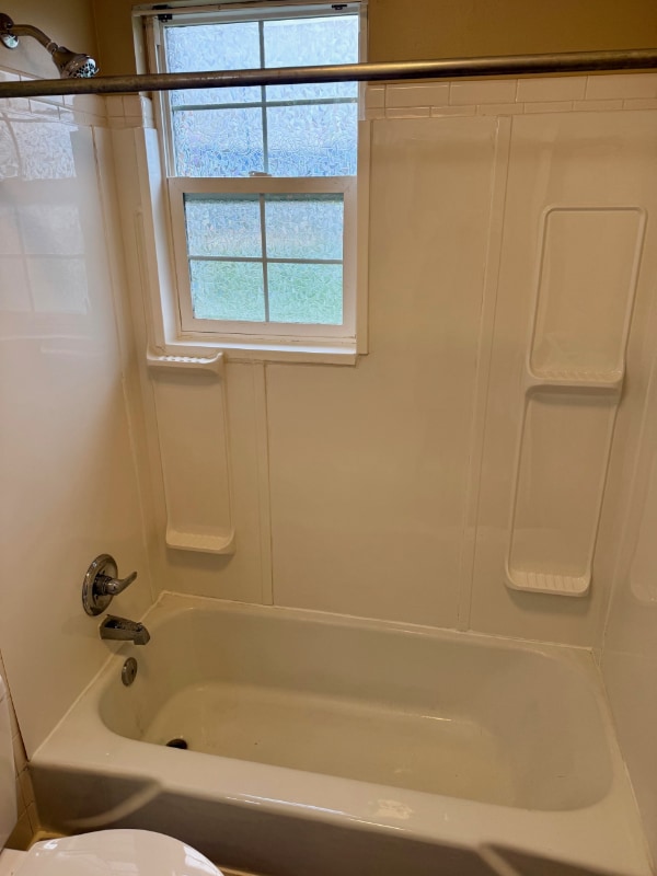 Building Photo - 515 Monroe Ave