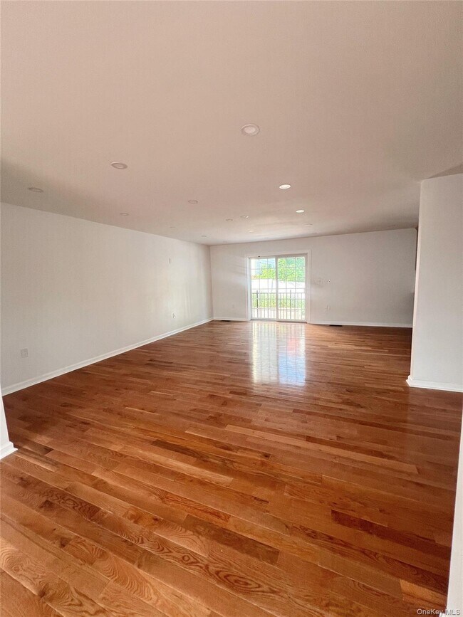 Building Photo - 50 Vineyard Ave