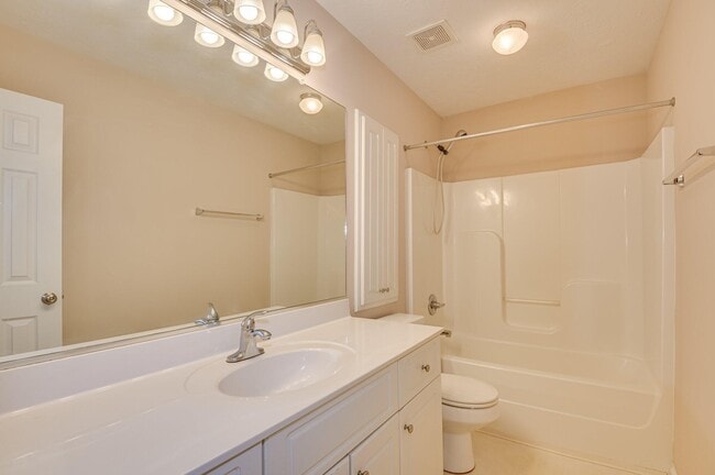 Building Photo - 616 Brook Trail