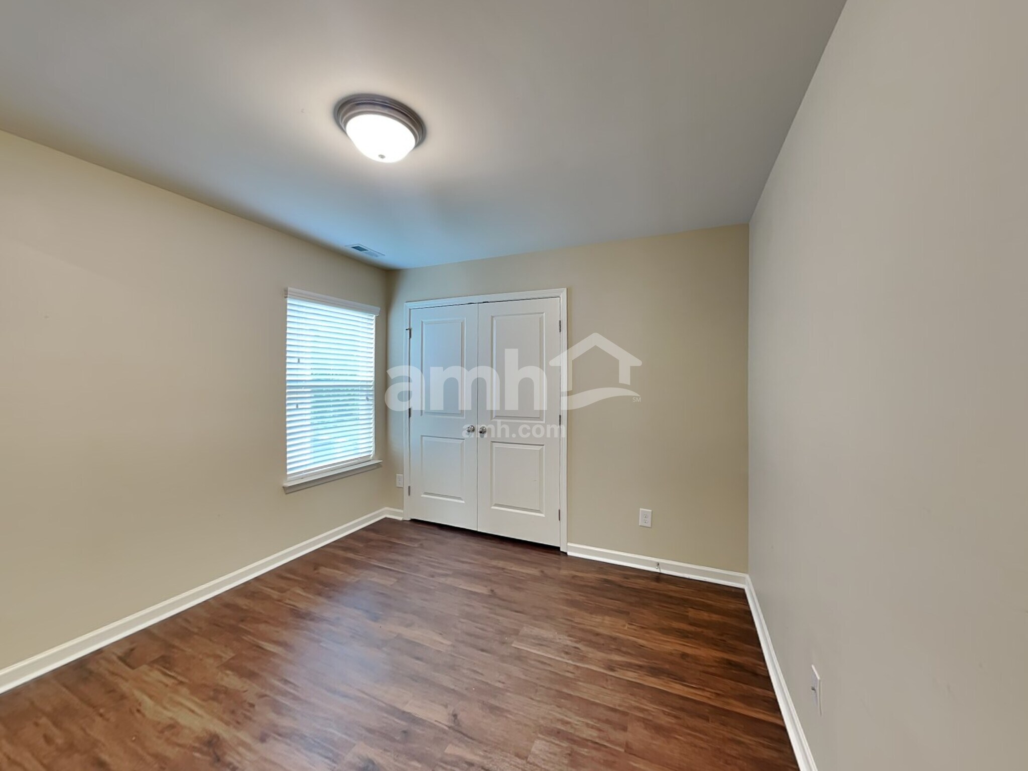 Building Photo - 371 Pulaski Dr SW