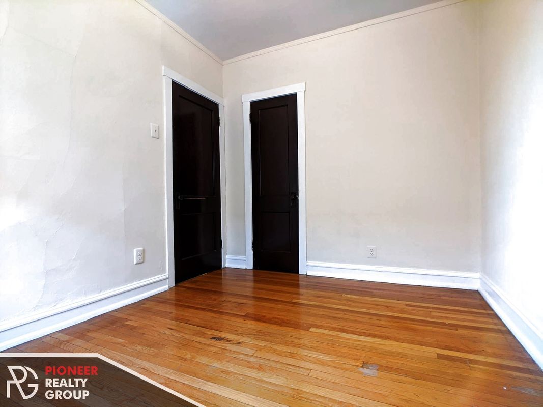 Building Photo - 3931 N Keeler Ave